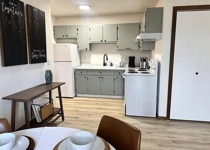 Capital On 6th Street - King Bed / Downtown! Apartment *